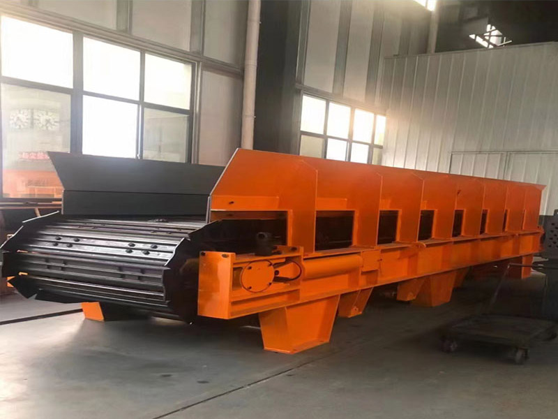 矿用链板给料机