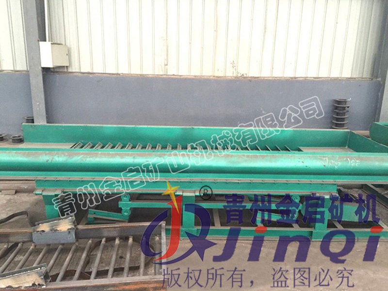 半自动鼓动溜槽